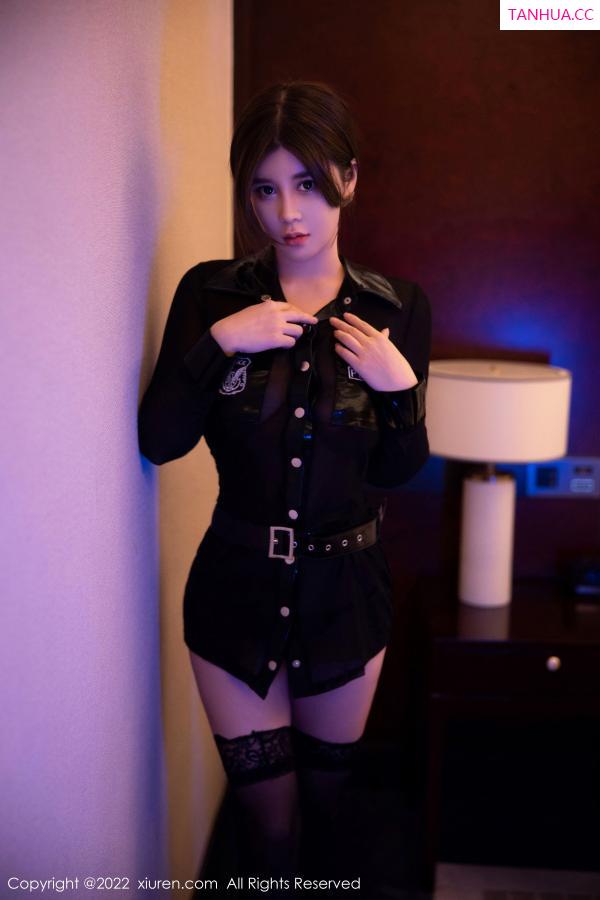 周九九 周jojobaby [XiuRen]高清写真图 2022.10.24 No.5750 周jojobaby 制服黑丝第9张图片